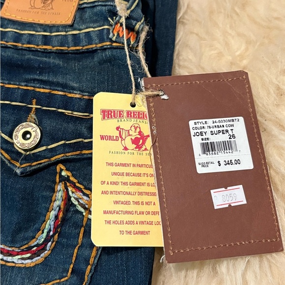 NWT True Religion Flare Indigo Jeans with Bold Orange Embroidered Stitching - Picture 5 of 7